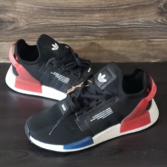 New Adidas NMD Black Sneakers Classic Casual Streetwear Everyday Walking Shoes - Picture 2 of 11